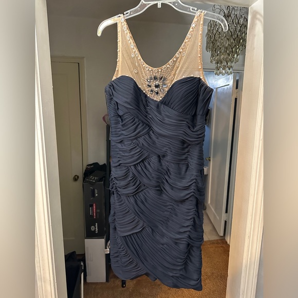 Adrianna Papell Dresses & Skirts - Adrianna Papell dress, size 14